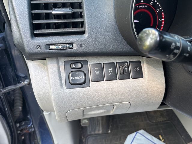 used 2013 Toyota Highlander car, priced at $14,489
