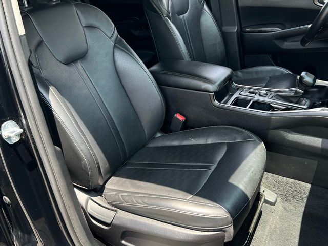 used 2024 Kia Sorento car, priced at $24,699