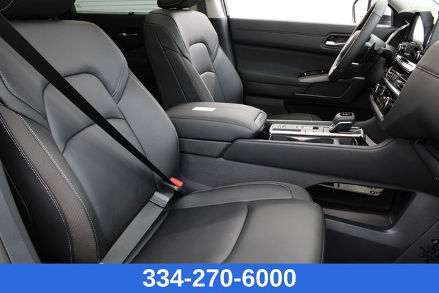 new 2025 Nissan Pathfinder car, priced at $47,500