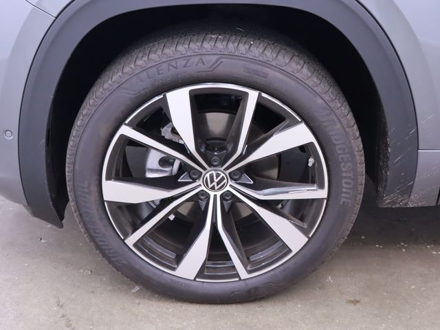 new 2025 Volkswagen Atlas car, priced at $54,819