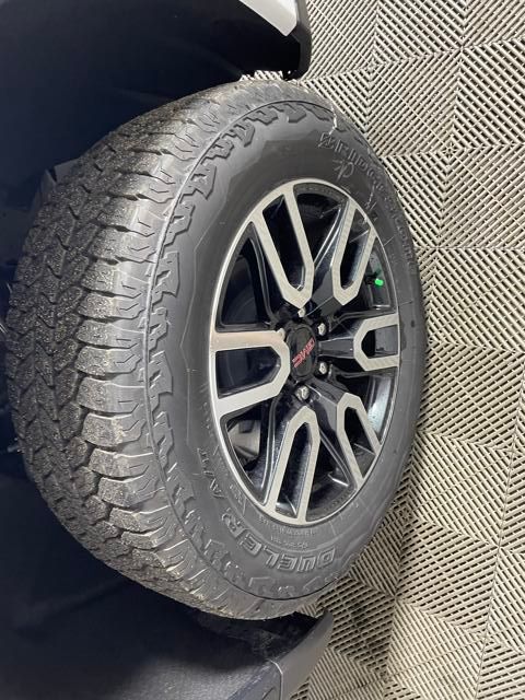 new 2025 GMC Sierra 1500 car, priced at $63,500