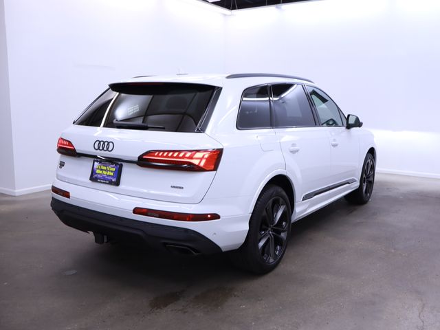 new 2025 Audi Q7 car, priced at $72,250