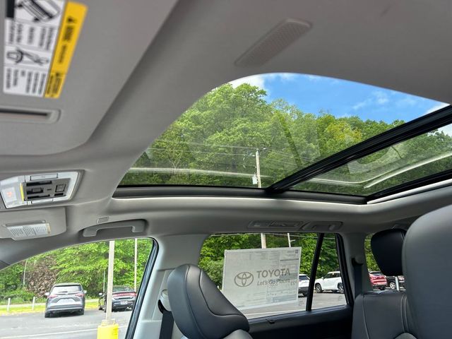 new 2025 Toyota Grand Highlander car, priced at $50,027
