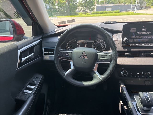used 2024 Mitsubishi Outlander car, priced at $23,899