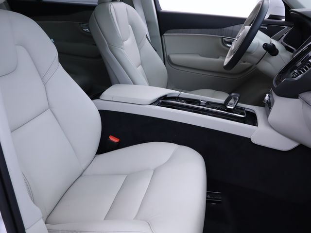 new 2025 Volvo XC90 car, priced at $63,377