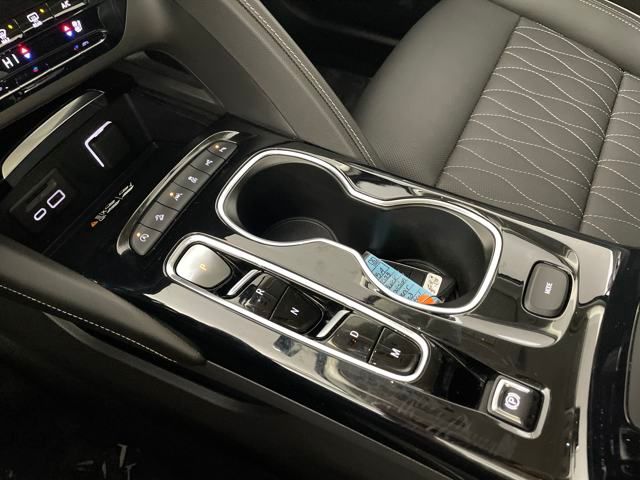 used 2023 Buick Envision car, priced at $33,500