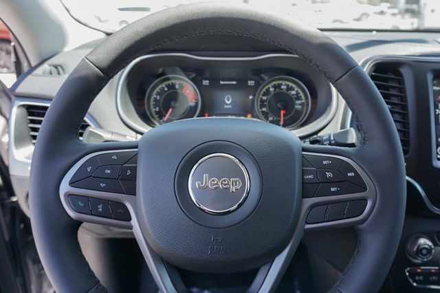 new 2022 Jeep Cherokee car, priced at $25,995