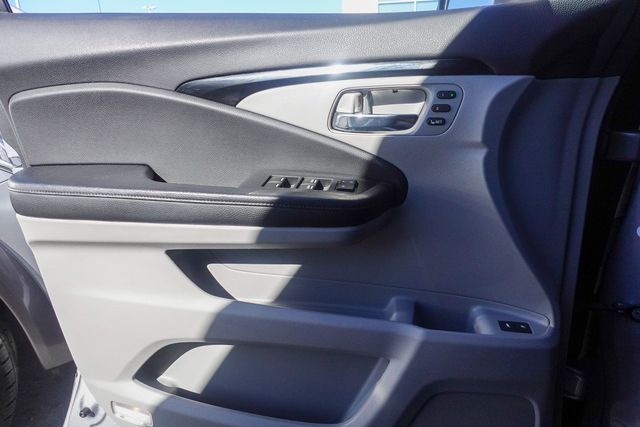 used 2017 Honda Pilot car, priced at $21,720