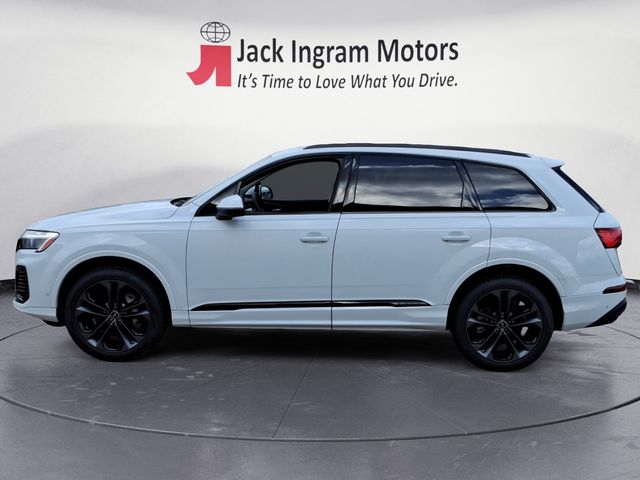 new 2025 Audi Q7 car, priced at $72,250