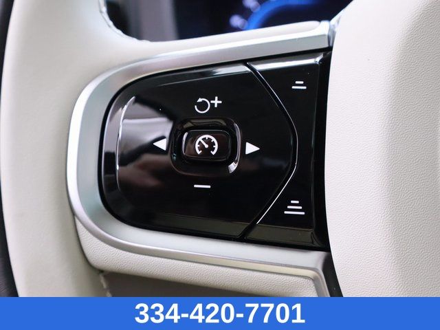 new 2025 Volvo XC60 car, priced at $52,640