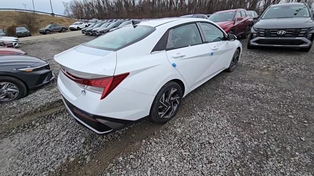 new 2025 Hyundai Elantra car, priced at $26,044