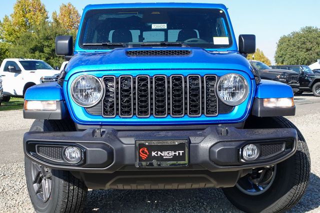 new 2026 Jeep Gladiator car, priced at $46,895