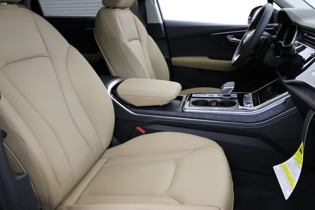 new 2025 Audi Q7 car, priced at $70,850