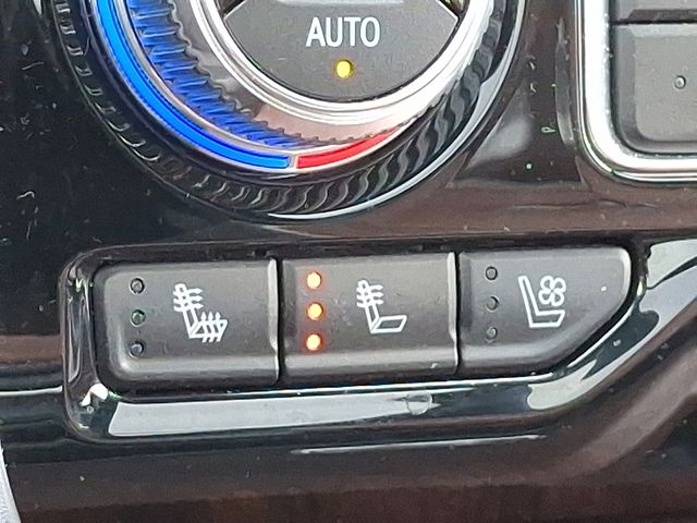 used 2024 GMC Yukon car, priced at $86,827