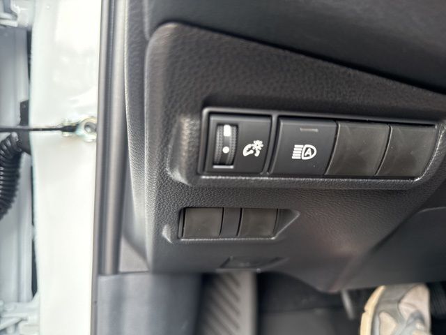 new 2025 Toyota Corolla Cross car, priced at $31,851