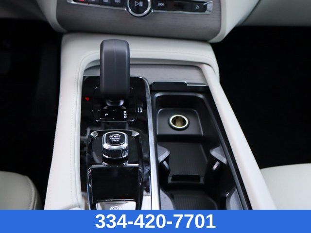 new 2025 Volvo XC90 car, priced at $62,801