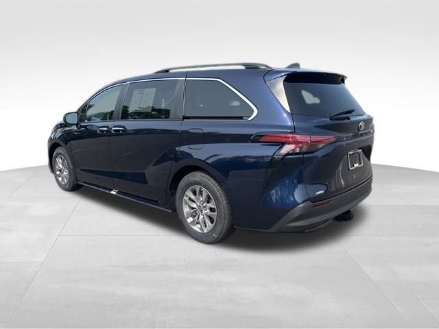 used 2022 Toyota Sienna car, priced at $43,999