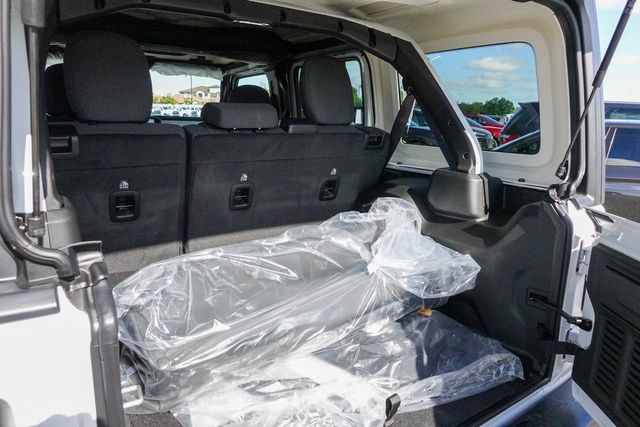 new 2025 Jeep Wrangler car, priced at $57,115