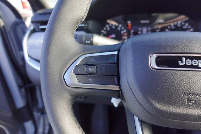 new 2025 Jeep Compass car, priced at $26,860