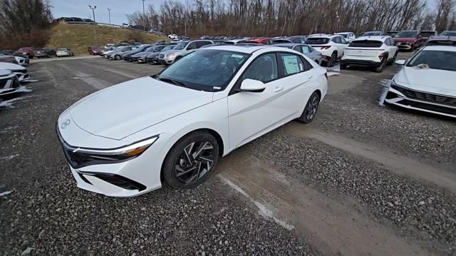 new 2025 Hyundai Elantra car, priced at $26,059