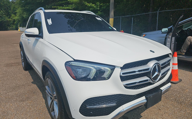used 2022 Mercedes-Benz GLE car, priced at $41,997