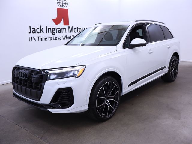 new 2025 Audi Q7 car, priced at $73,750