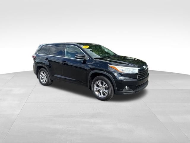 used 2015 Toyota Highlander car, priced at $16,899