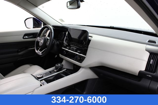 used 2022 Nissan Pathfinder car, priced at $32,999