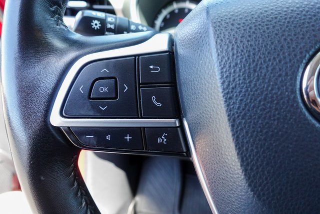 used 2023 Toyota Highlander car, priced at $33,599