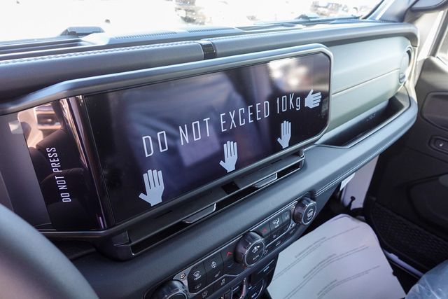 new 2026 Jeep Gladiator car, priced at $61,545