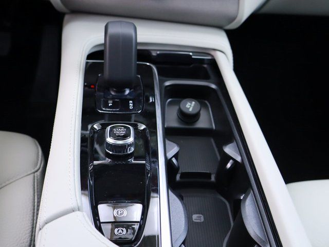 new 2025 Volvo XC90 Plug-In Hybrid car, priced at $72,153