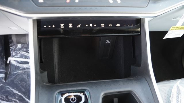 new 2025 Jeep Wagoneer S car, priced at $45,769