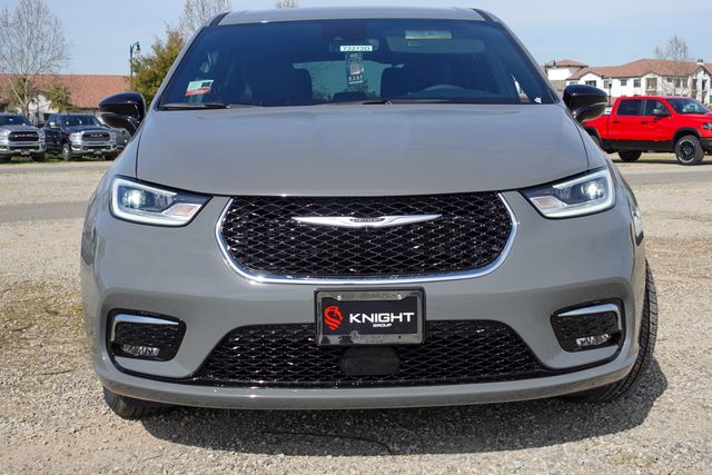 new 2025 Chrysler Pacifica car, priced at $46,285