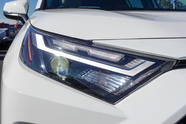 new 2025 Toyota RAV4 car