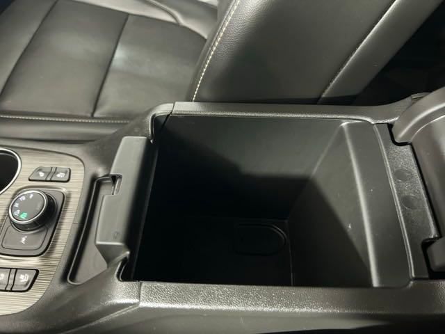 used 2022 GMC Acadia car, priced at $26,000