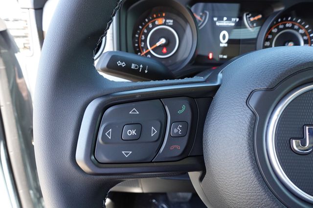 new 2025 Jeep Wrangler car, priced at $45,680