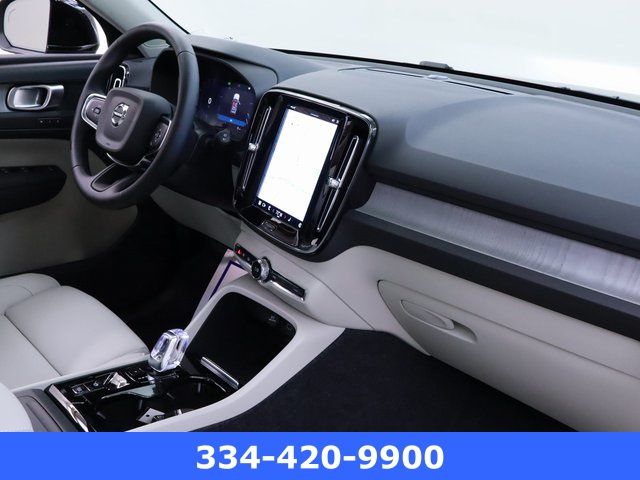 new 2025 Volvo XC40 car, priced at $44,632