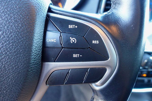 used 2022 Jeep Grand Cherokee WK car, priced at $23,755