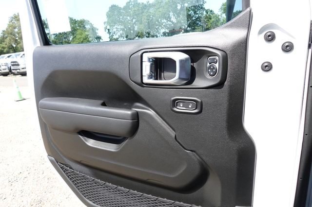 new 2025 Jeep Gladiator car, priced at $44,530