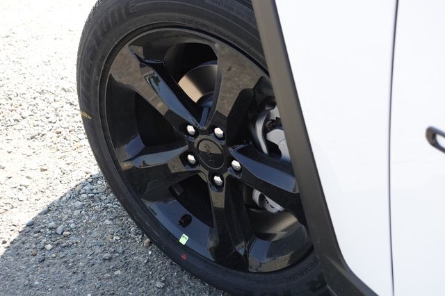 new 2025 Jeep Grand Cherokee car, priced at $38,025