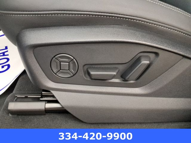 new 2025 Audi Q7 car, priced at $65,306