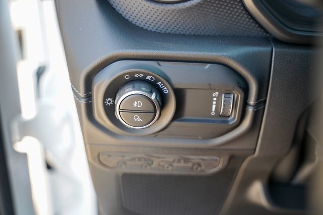 new 2025 Jeep Gladiator car, priced at $54,875