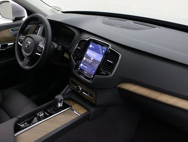 new 2024 Volvo XC90 car, priced at $59,295