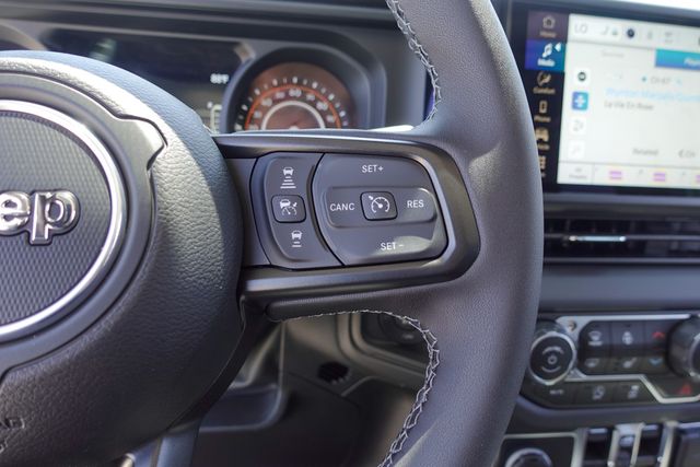 new 2025 Jeep Gladiator car, priced at $43,675