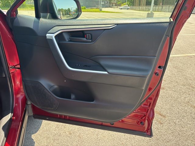 used 2021 Toyota RAV4 Hybrid car, priced at $27,651