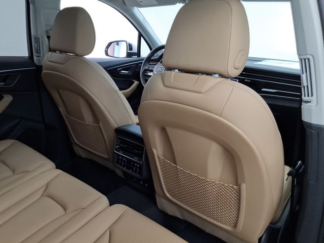 new 2025 Audi Q7 car, priced at $72,250