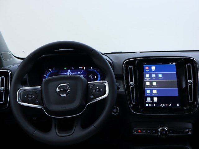 new 2025 Volvo XC40 car, priced at $41,459