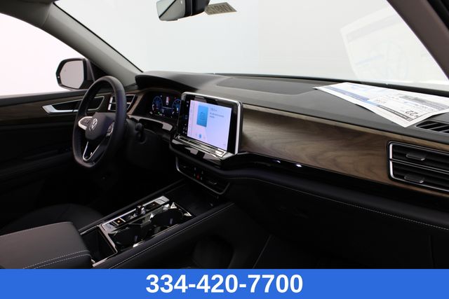 new 2025 Volkswagen Atlas car, priced at $44,703