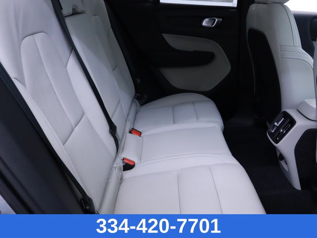 new 2025 Volvo XC40 car, priced at $46,335
