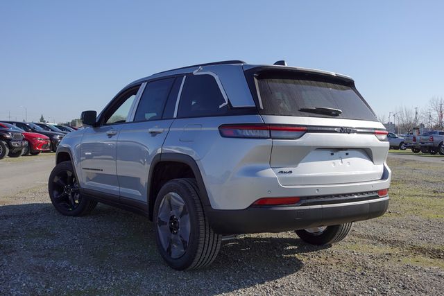 new 2025 Jeep Grand Cherokee car, priced at $42,170